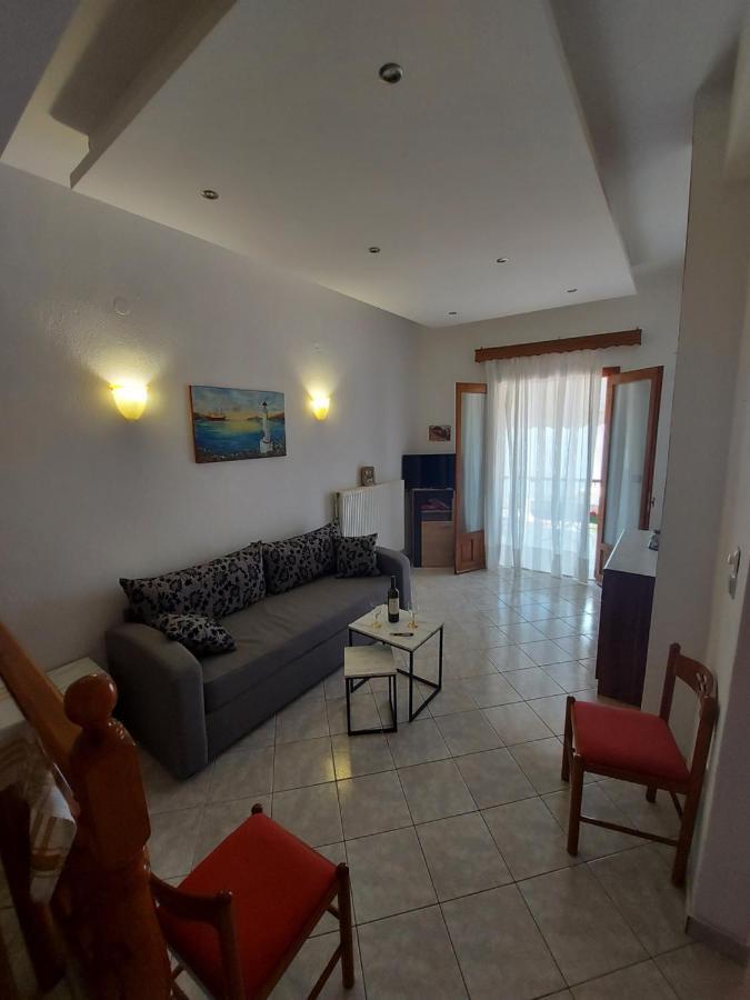 George'S Apartment Loutraki  Екстериор снимка